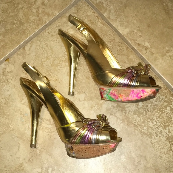 BCBGirls Gold Heels 7 - Picture 4 of 7